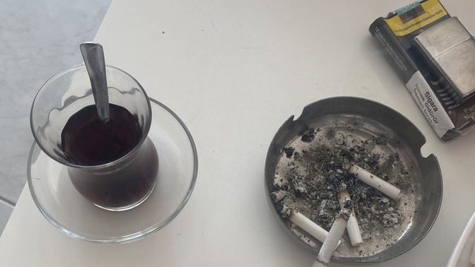 Bu sıcakta çay içmek akıllı bir iş mi?