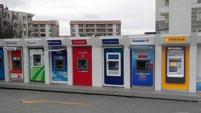 Eftlerde işlem ücreti alan bankada paranızı tutmaya devam eder miydiniz?