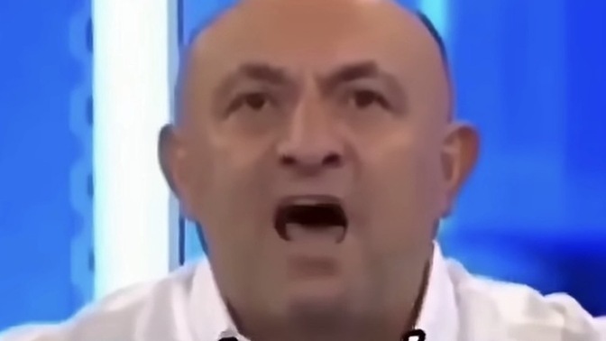 Üslubunuz karşınızdaki kişiye göre değişir mi yoksa hep aynı mı kalır?