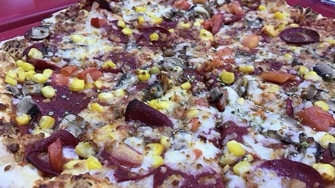 Seninle pizza yer miyim söyleyim mi?