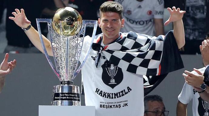 11 Yıl Önce Bugün: Mario Gomez Beşiktaşta! Mario Gomezi Seviyor Musunuz?