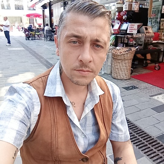 Özgüvenlimisindir?