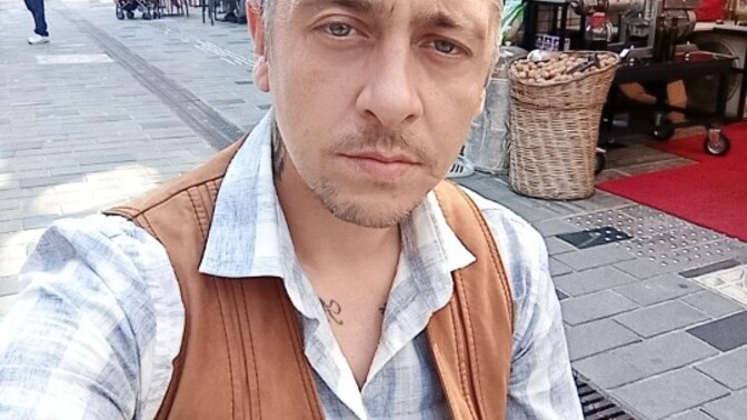 Özgüvenlimisindir?