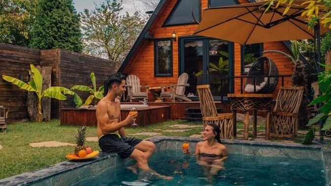 Sizinle sauna, bungalov mu yapılır yoksa piknik mi sesli söyleyeyim mi?