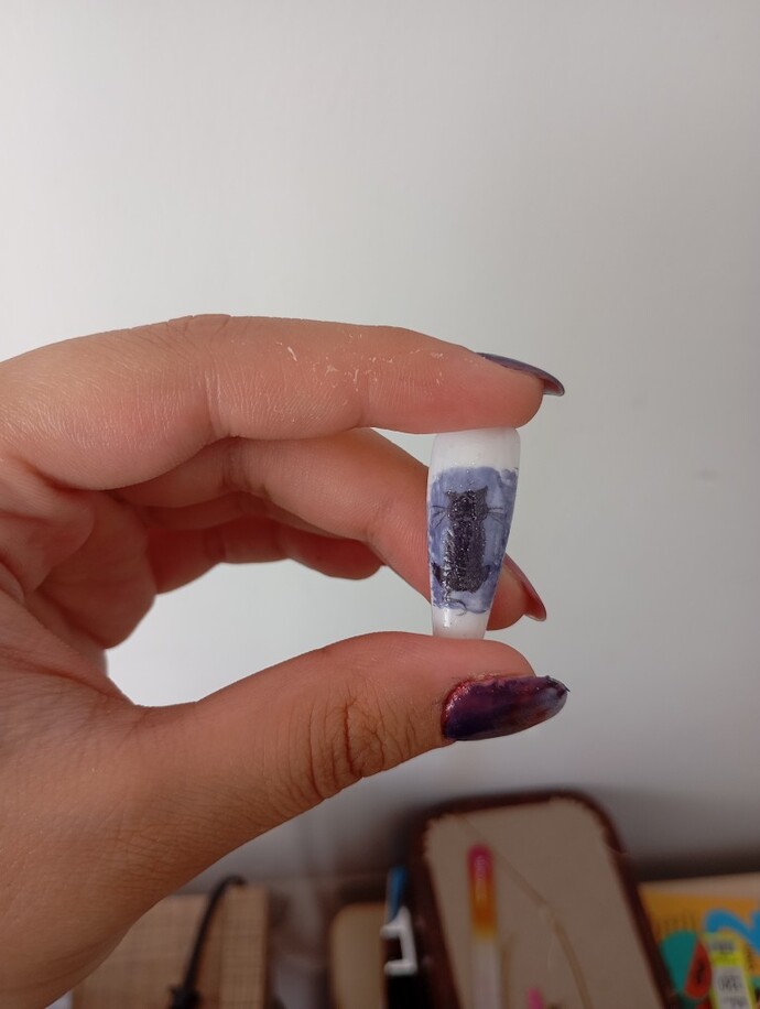 Nail art tasarımcısı olmak istiyorum, elim yatkın mı sizce nasıl başlamalıyım?