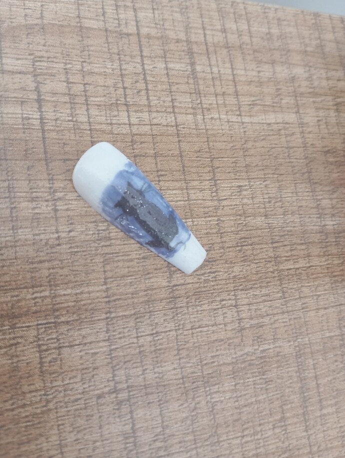 Nail art tasarımcısı olmak istiyorum, elim yatkın mı sizce nasıl başlamalıyım?