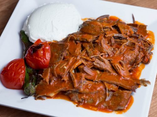 Pilav üstü döner mi, İskender mi?