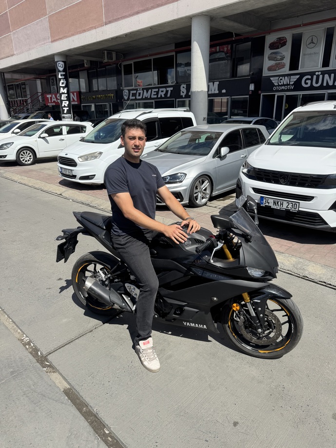 Yeni motorumun rengi sizce nasıl?