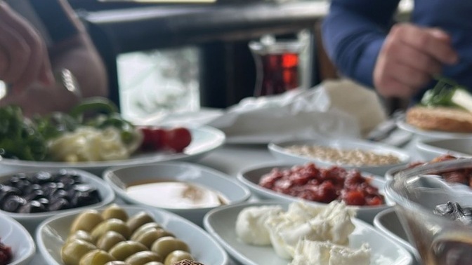 Kahvaltı yapar mısınız?