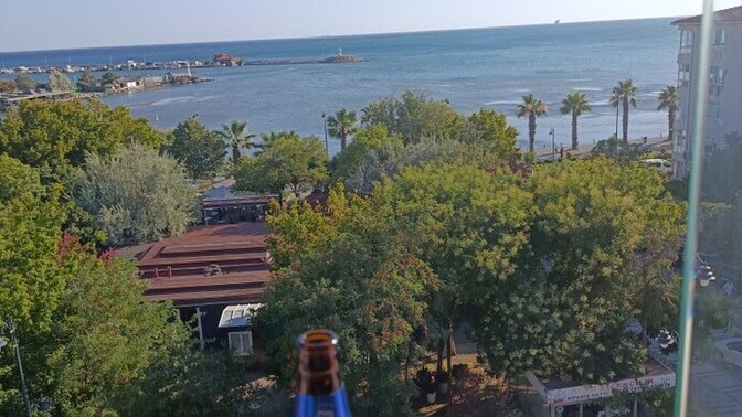Bir kaç kadeh içelim mi, bir şeyler içmeye kimler var?