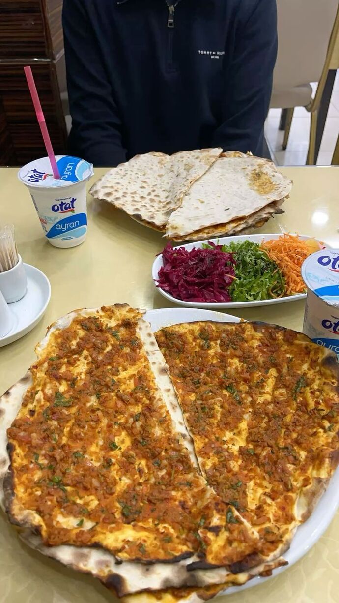 Gece saatlerinde lahmacun yer misiniz?