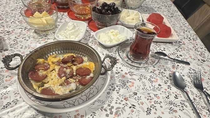 Kahvaltıda sıcak menü tercihiniz ne olur, en çok ne yemeyi seversiniz?