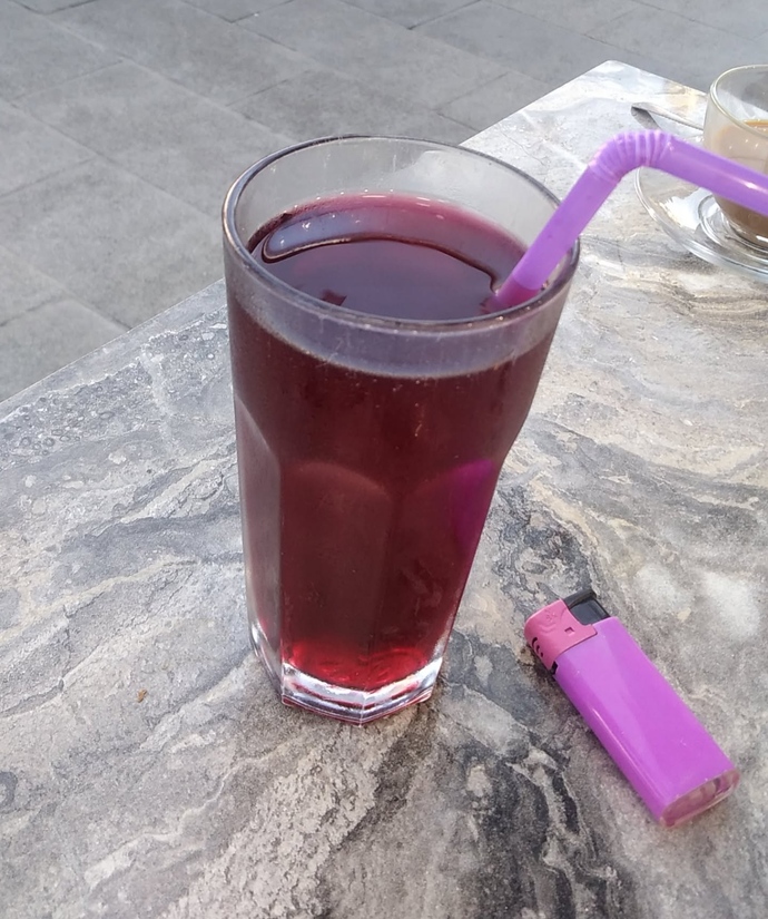 Size vişne suyu ikram etsem içermiyiz?