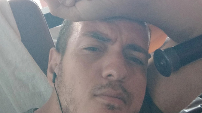 Bu arkadaşı gerçekten çok mu çirkin buluyorsunuz, hiç mi gideri yok?
