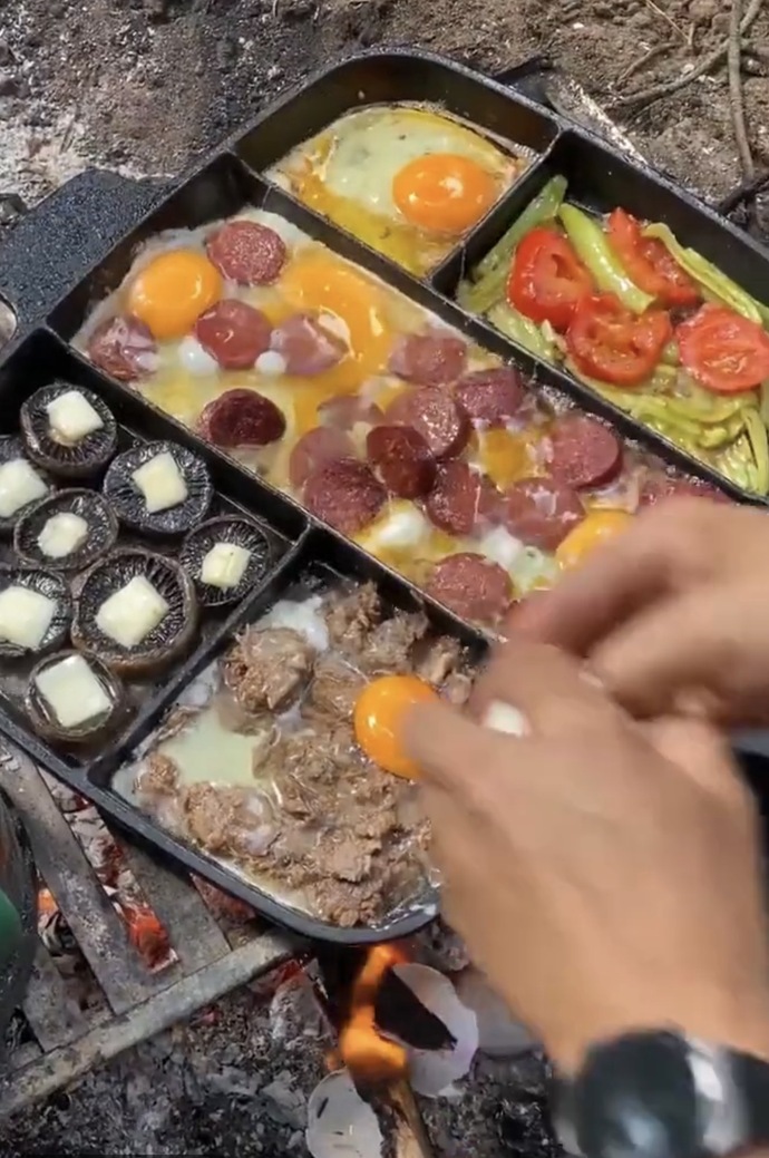 Doğada böyle bir kahvaltıyı sever misin?