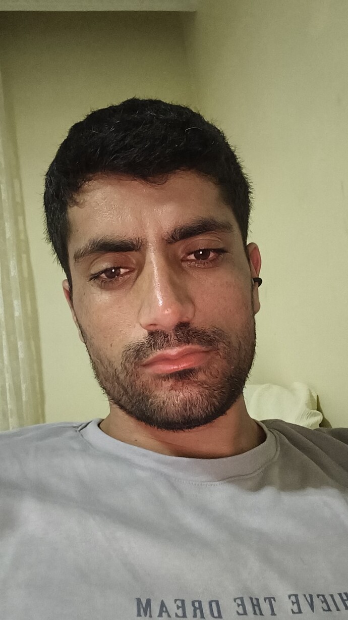 Hoşlandığım kıza seni seviyorum dedim, o bana çirkinsin deyince ne yapmalıyım?