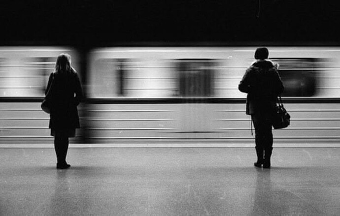 Hiç otobüste veya metroda hoşunuza giden biri oldu mu?