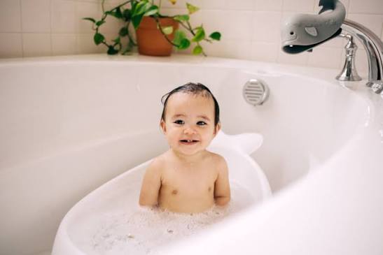 Bebeklere banyo nasıl sevdirilir?