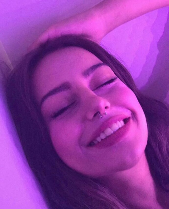 Çay kahve lekelerine rağmen kalıcı beyaz dişler için ne yapmalı, gerçek sır ne?