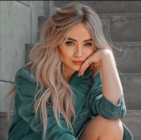 Kadının güzelliği mi yoksa verdiği enerji mi daha ön plandadır?