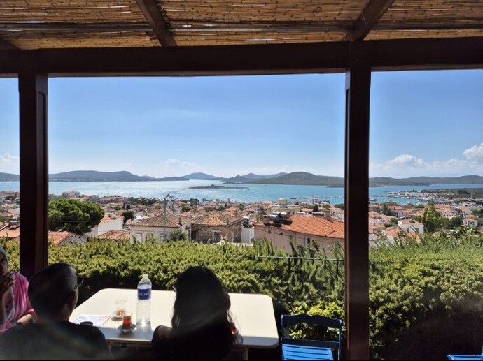 Ayvalık Cunda nasıl bir yer, Alaçatı kadar güzel mi sizce gidip görmeye değer mi?