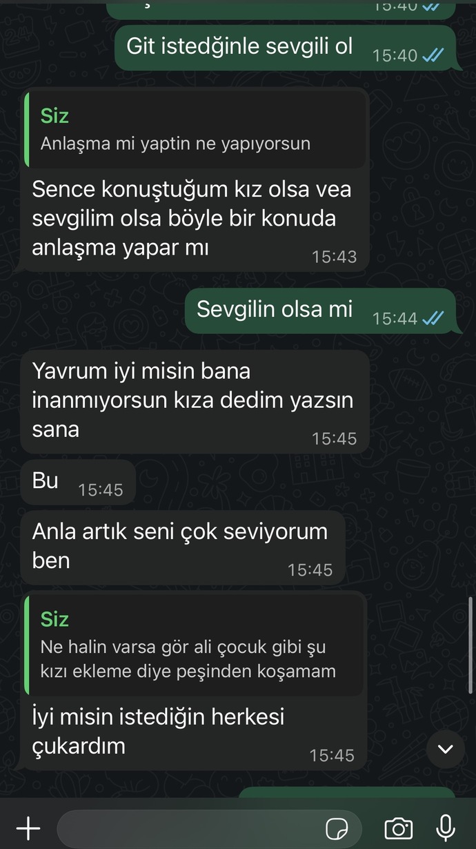 Bana karşı çok ilgisiz değil mi sizce ayrılmam mi gerekiyor?