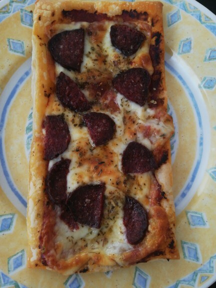 Milföy hamurundan yaptığım pizza sizce nasıl olmuş, bu tarif tutar mı?