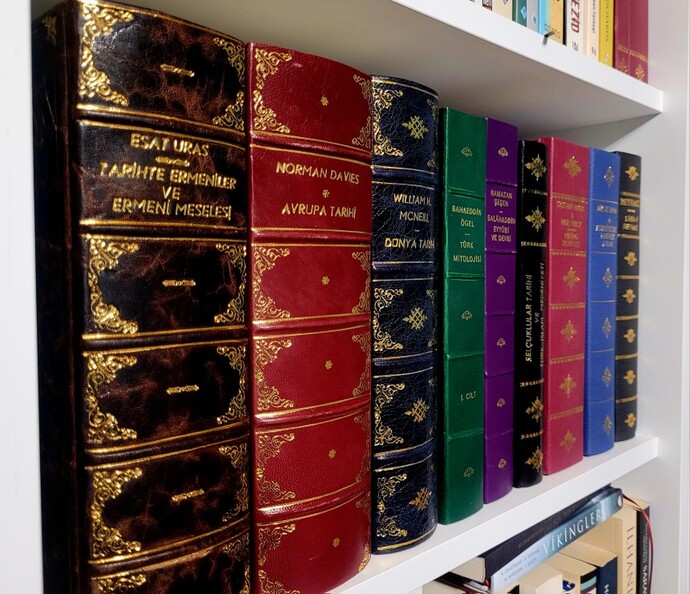 Kitap okurken kitap ayracı mı kullanıyorsunuz yoksa sayfa köşesini mi kıvırıyorsunuz?