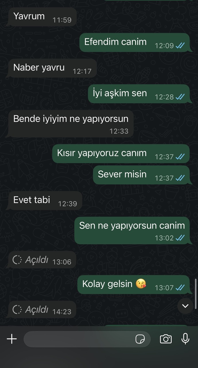 Sizce bana karşı çok soğuk değil mi hareketleri?