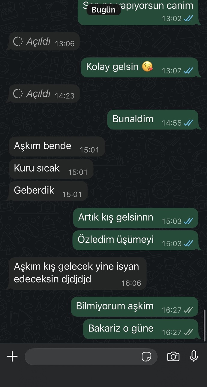 Sizce bana karşı çok soğuk değil mi hareketleri?