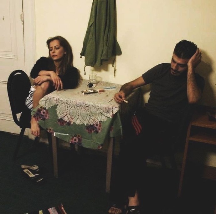 Maddi durumu yetersiz ama seni çok seven biriyle evlenir misin?