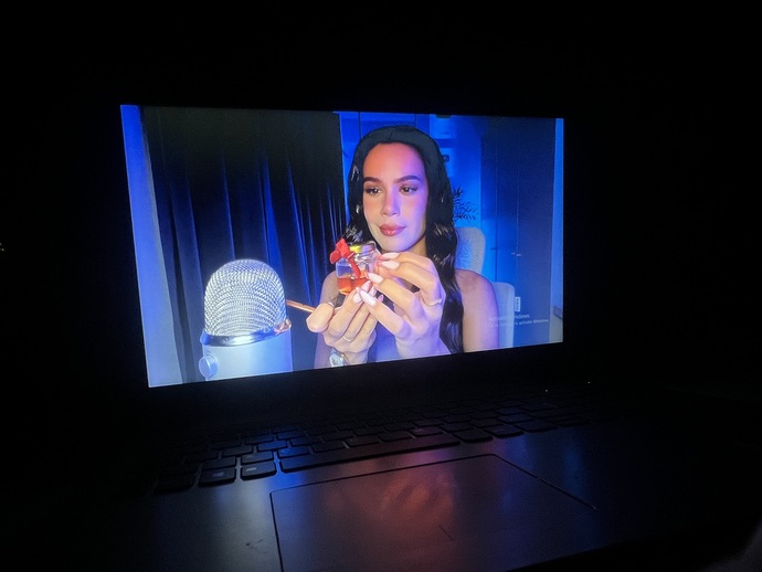 Siz de ASMR izlemeyi seviyor musunuz, en çok hangi ASMR tetikleyici videolarını seyrediyorsunuz?