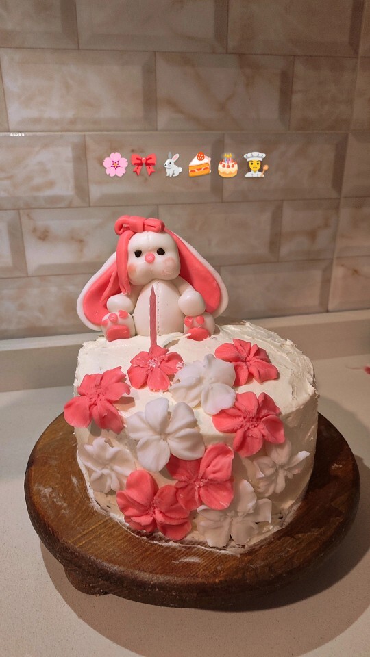 Pastacılık eğitimi almadan yaptığım pastalarla Instagram üzerinden sipariş alabilir miyim?