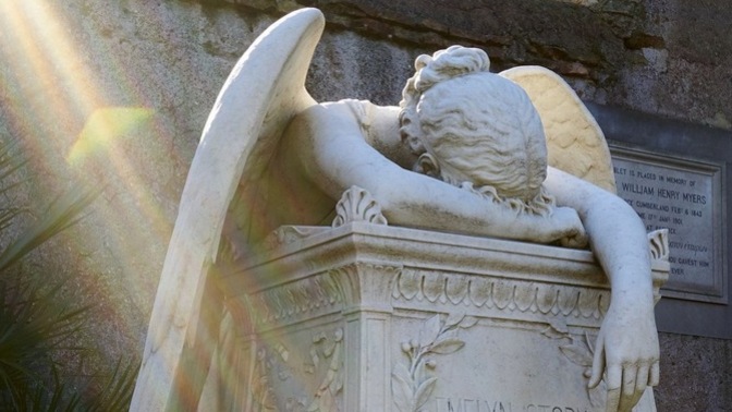 Bir mezar anıtının dünya çapında kopyalanacak kadar ünlü olması sizce onu sanat tarihinde önemli bir eser yapar mı?
