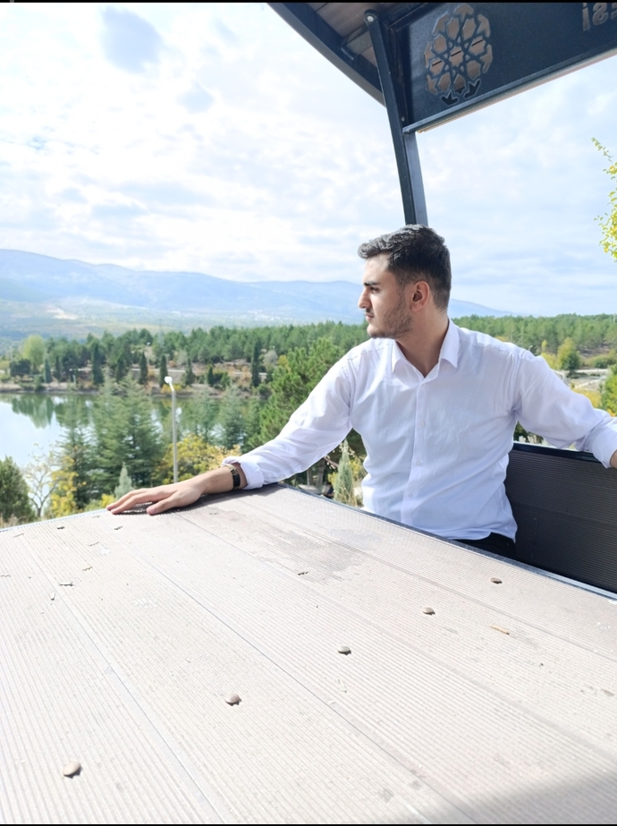 Sizce Instagram’da profil fotoğrafı (pp) olarak ne daha çok yakışır?