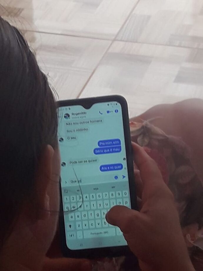 Hiç sevgilinin telefonunu gizlice karıştırdın mı?