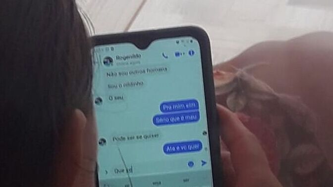 Hiç sevgilinin telefonunu gizlice karıştırdın mı?
