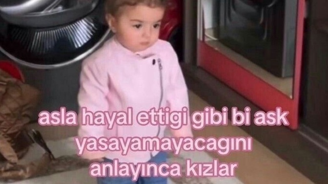 Sevgilinizin telefonu suratınıza kapatması sizin için ayrılık sebebi midir?