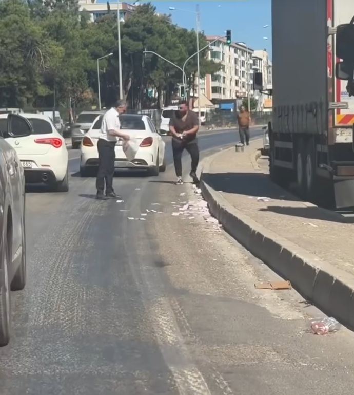 Yolda para bulsanız ne yaparsınız 💶 💷? Sahibi belli olmayan para gerçekten “bulanın” mıdır?