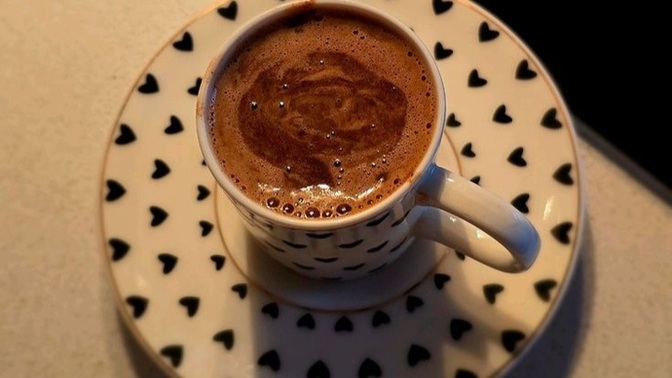 Yalnız başınıza cafeye kahve içmeye gider misiniz?