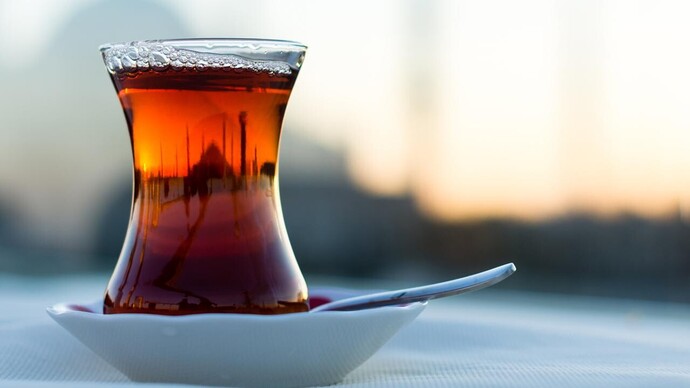 Çayın yanında en iyi ne gider?