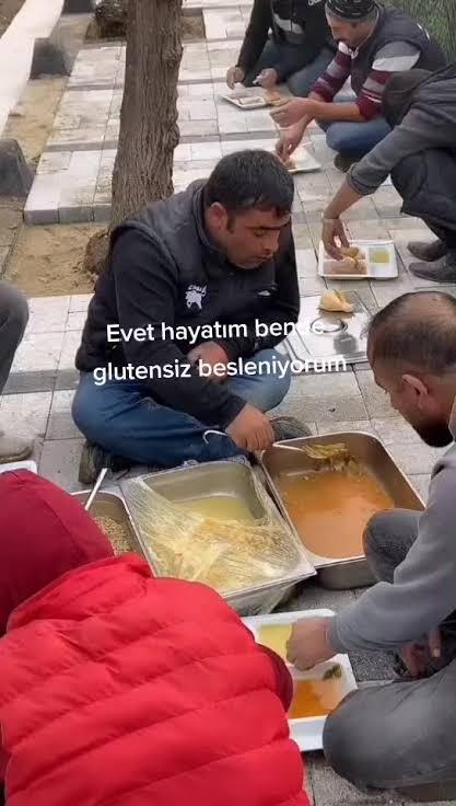 Aksam ne yıyosunuz bakım?