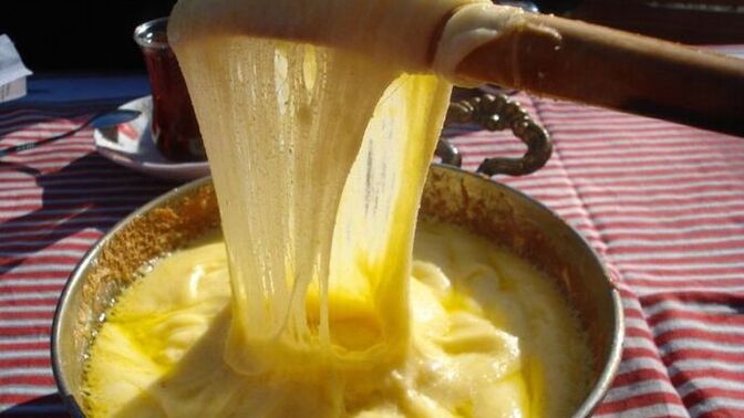 Kuymak mı mıhlama mı?