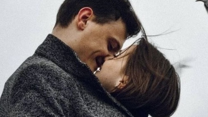 Arada çekim ve duygu olsa da sonu olmayan bir yola girmek sizce mantıklı mı?
