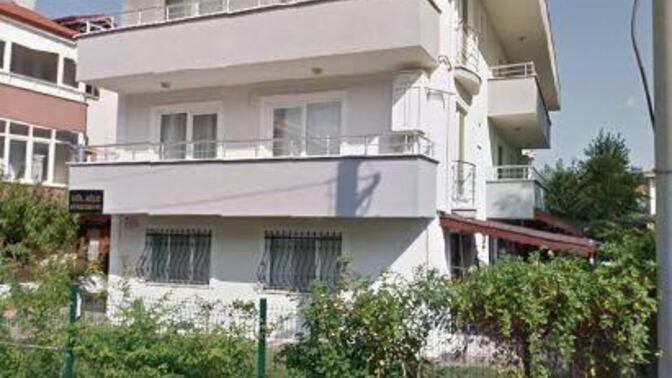 Eşinizin ailesiyle aynı apartmanda yaşar mıydınız?