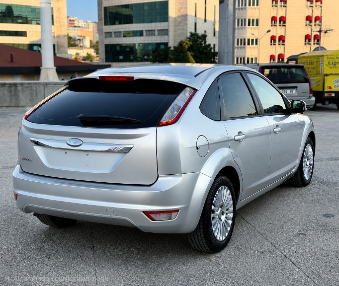 Ford Focus 2.5 nasıl araba sizce alınır mı?