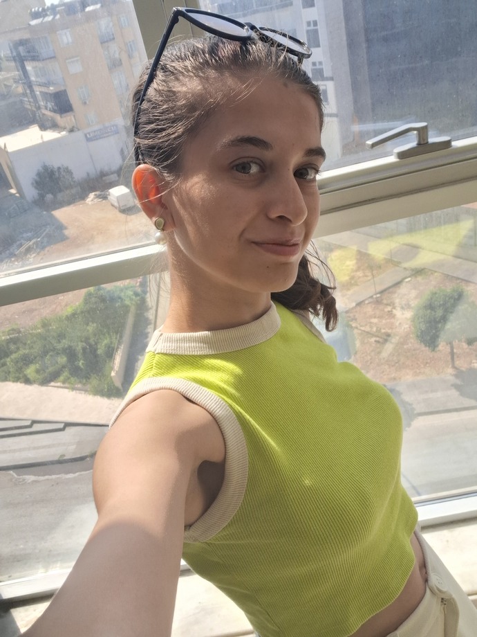 Koltuk altım neden siyah gözüküyor, normal mi yoksa kararma mı var?