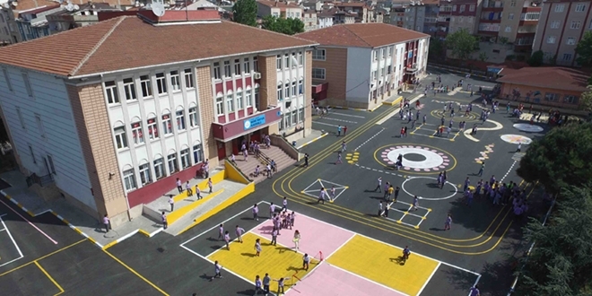 Okullara 30 bin bahçe görevlisi alınması sizce faydalı olur mu?