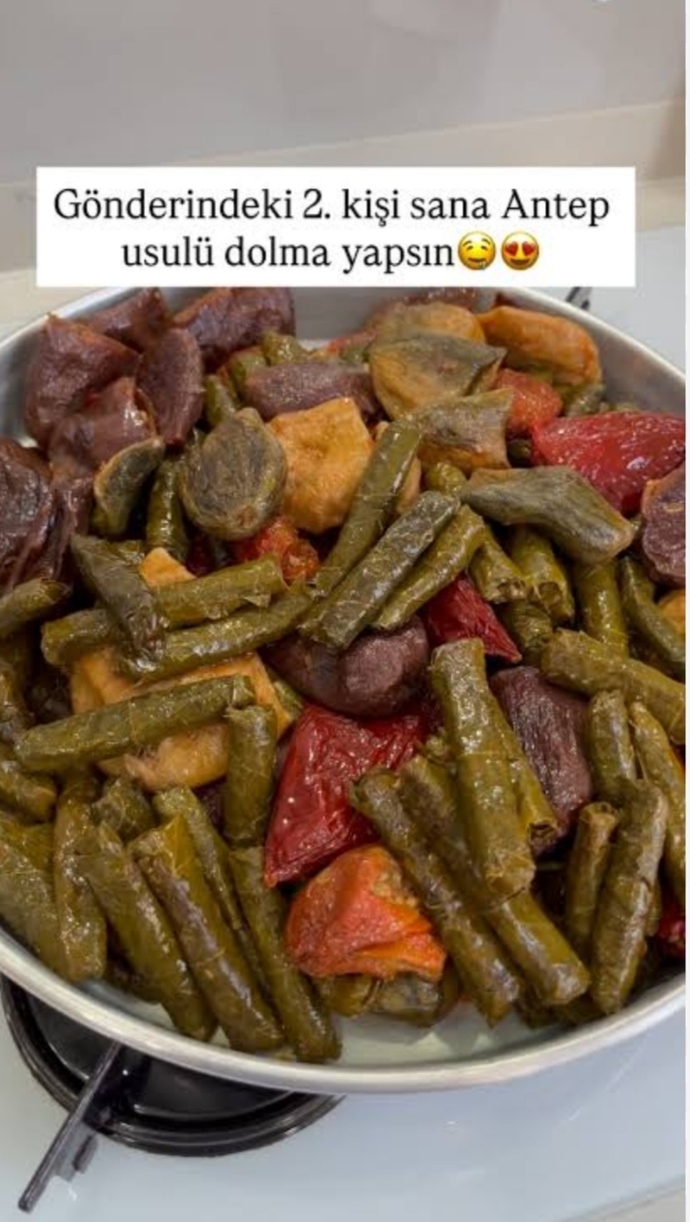 Taze, bizdeki adıyla yaş dolma 😋💚#AntepFistikliLolipop