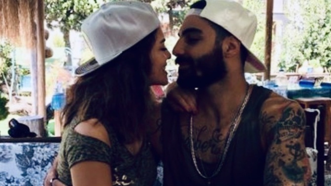 Sitede love yaşasanız, gizliden mi açıktan mı yaşamayı tercih edersiniz?